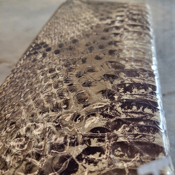 Wallet Clutch Faux leather Snake skin pattern. Double zipper. Brown beige. - Picture 4 of 6